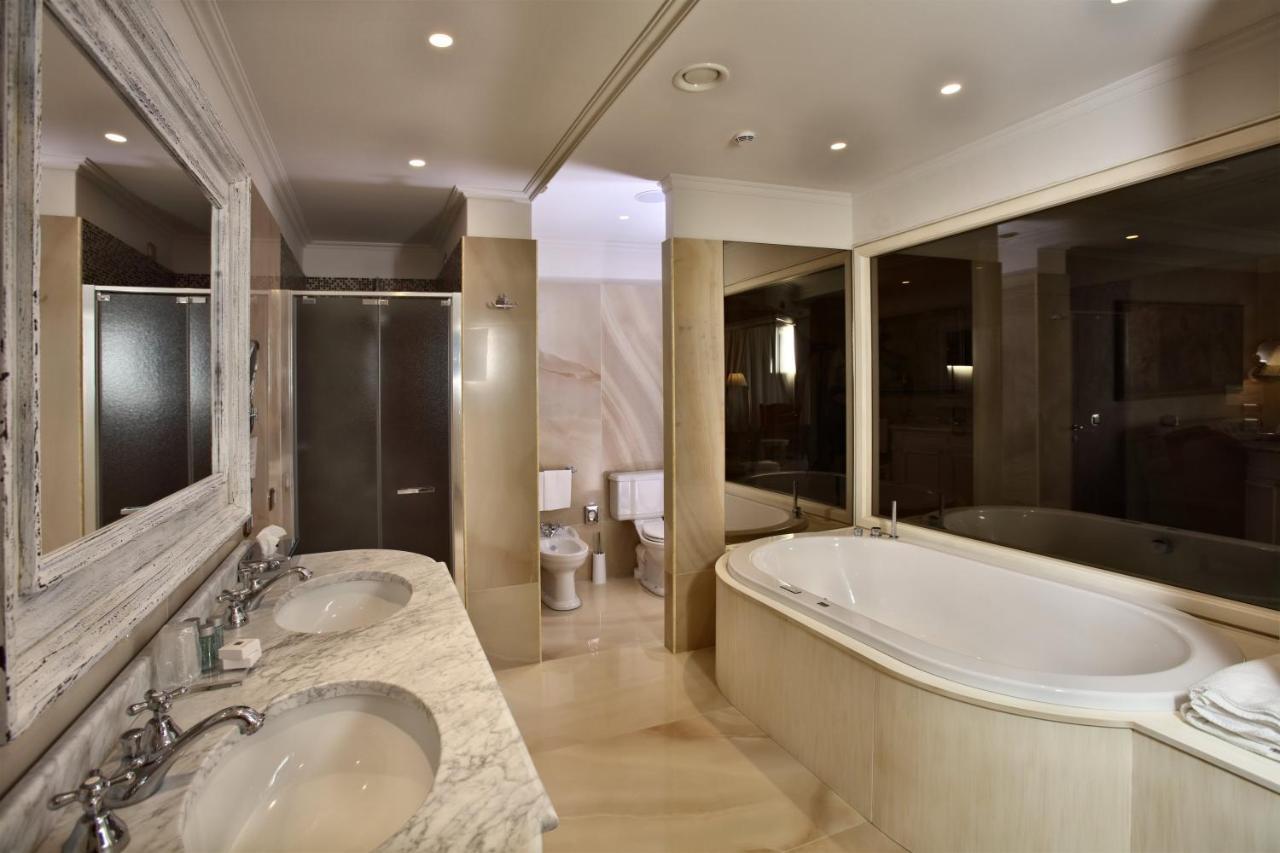 Hotel Angela 4*